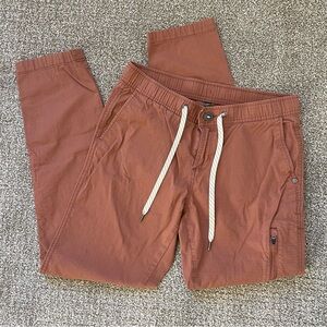 Vuori Ripstop Pant size small in terracotta